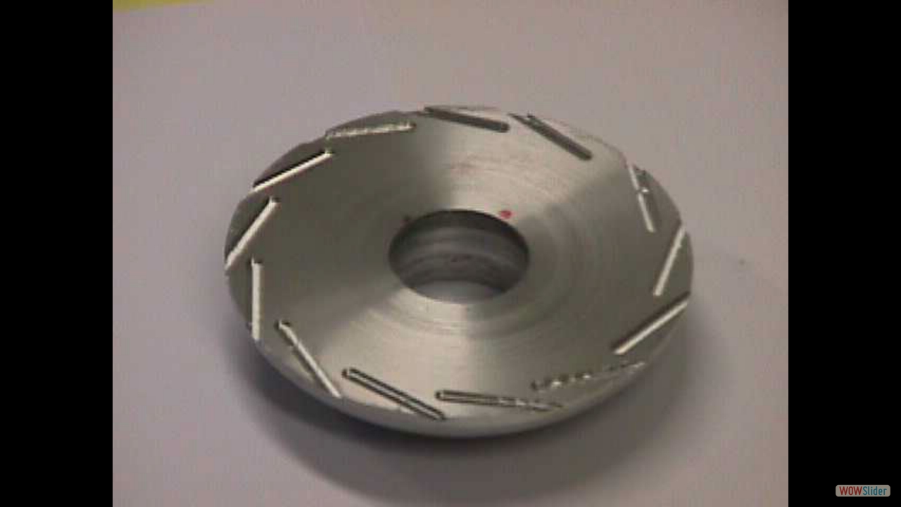 GROS PLAN TOUPIE SPHERIQUE  ROTOR V1